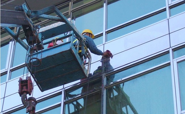 建筑工程一切险、安装工程一切险以及其他常见的工程保险分类。​
